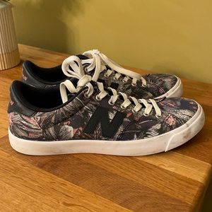 New Balance Floral 210 Sneakers